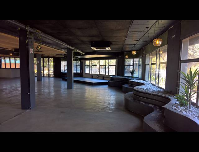 4,400M² BUILDING TO LET IN BEDFORDVIEW
